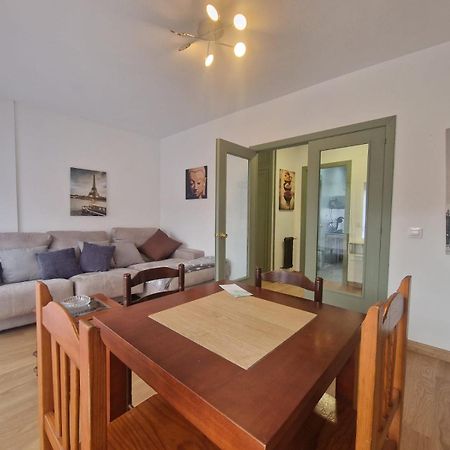 Apartamento Centrico ยาเนส ภายนอก รูปภาพ