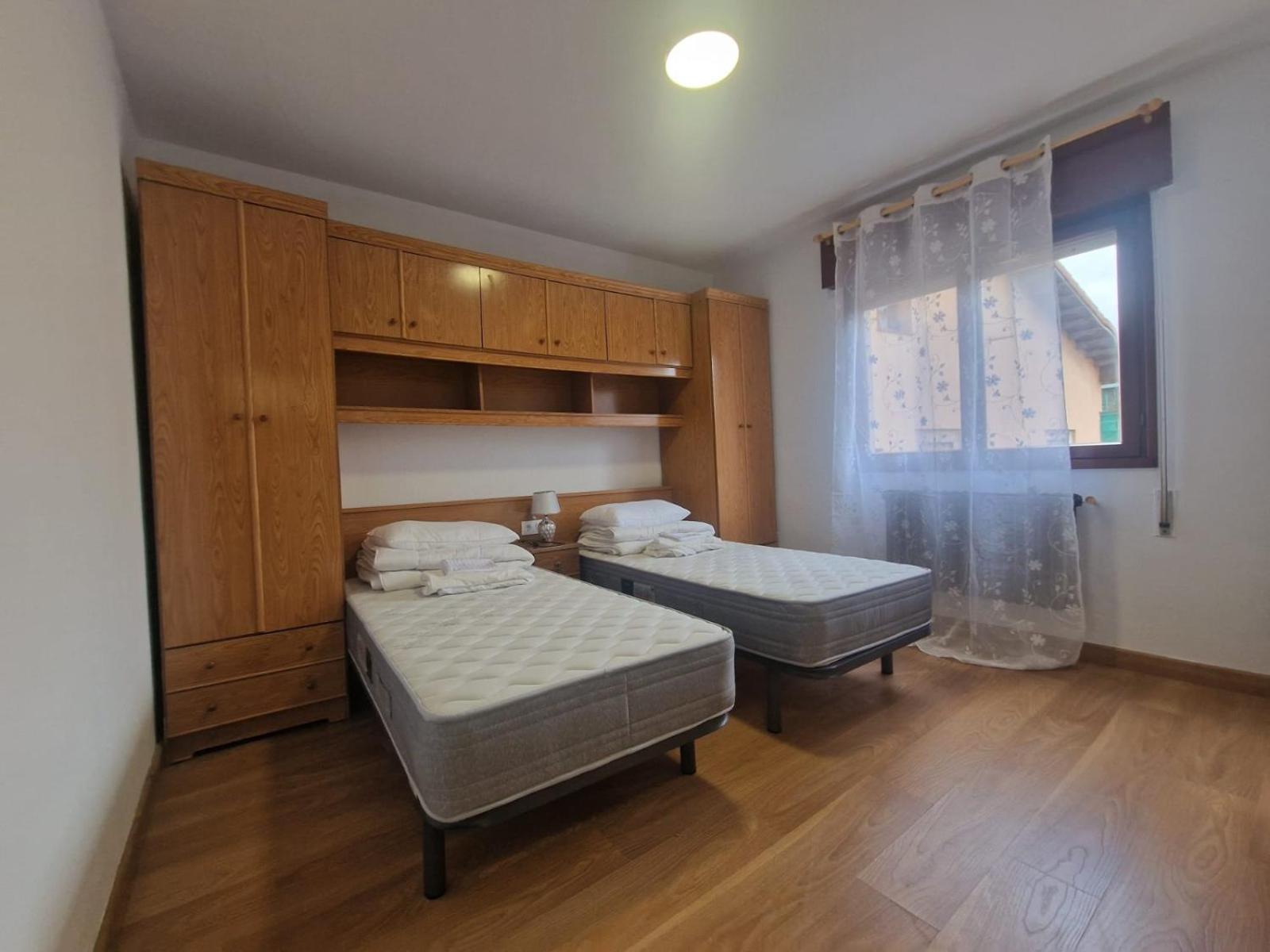 Apartamento Centrico ยาเนส ภายนอก รูปภาพ